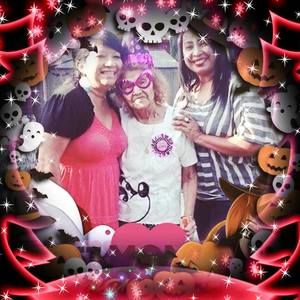 Meet your Posher, Debbie